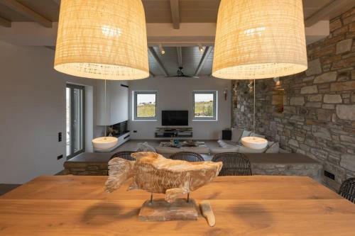 Villa Arleta In Punda Beach Paros For 8 With Private Pool