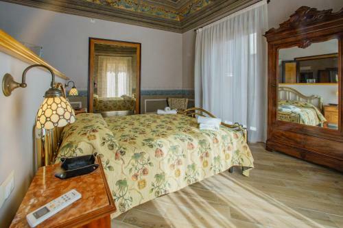 Cefas Apartments