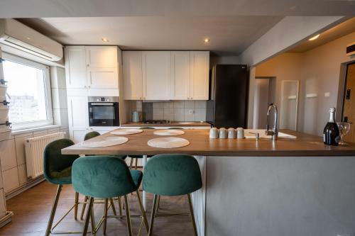 Central Luxury Apartament