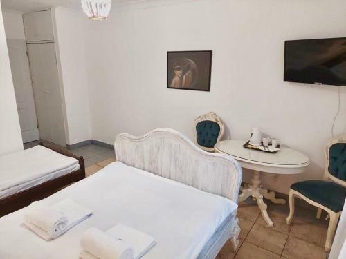 Bed & Breakfast Pod R�?? Economy