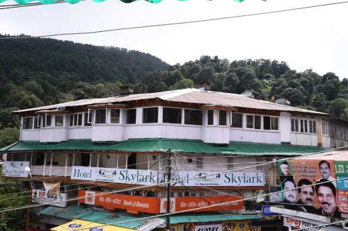 Hotel Skylark