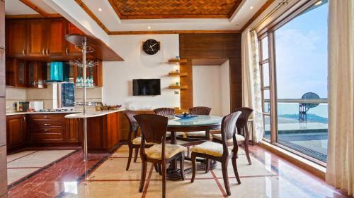 The Horizon Villa