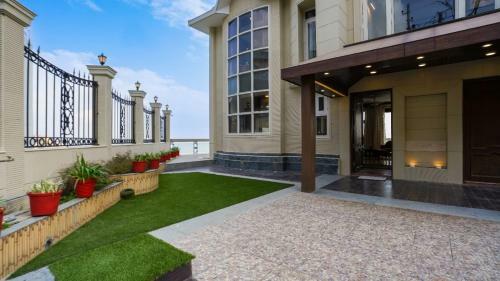 The Horizon Villa