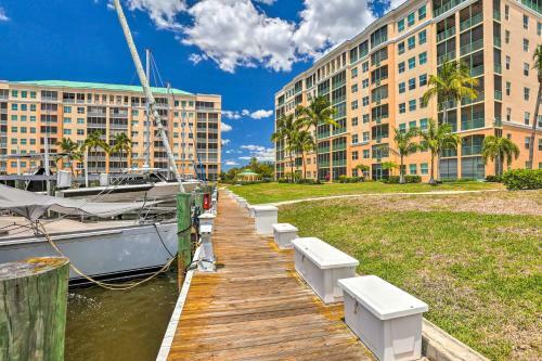 Apartamento Burnt Store Marina Condo With Community Pool!