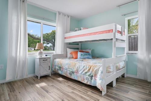Beach Lily Home
