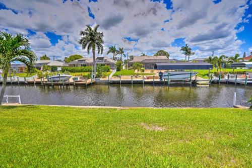 Bright Cape Coral Home Canal Access On-site!