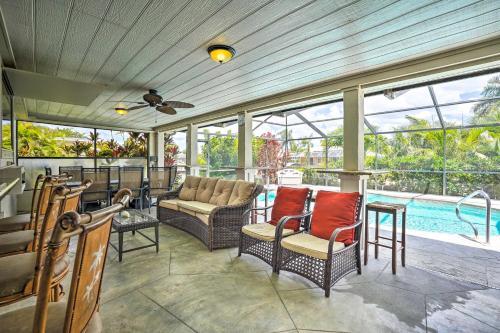 Bright Cape Coral Home Canal Access On-site!