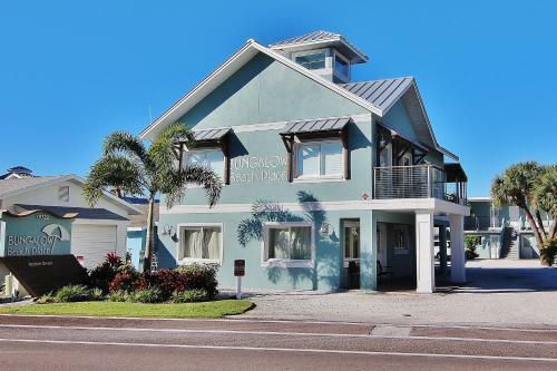 Bungalow Beach Place 8