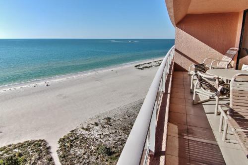 Crescent Beach Club I 14b