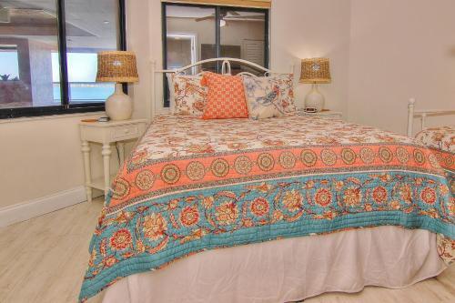 Crescent Beach Club I 14b