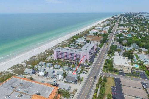 Rita's Beachfront Cottage