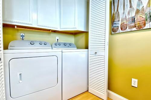 Lighthouse Pointe 601