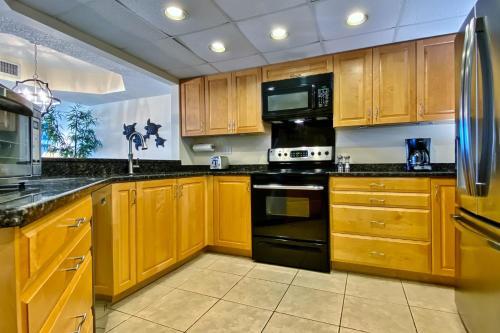 Crescent Beach Club I 5b