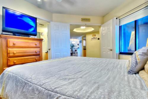 Crescent Beach Club I 5b