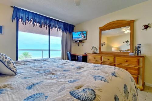 Crescent Beach Club I 5b