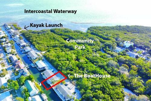 Apartamento Waterfront Condo, Private Dock, 5min Walk To Beach