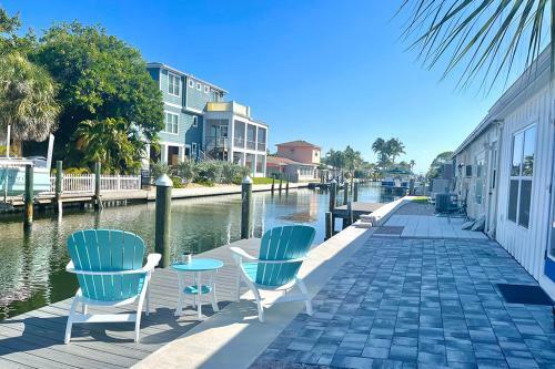 Apartamento Waterfront Condo, Private Dock, 5min Walk To Beach