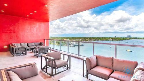 Posada 5 Beachfront Resort Rooftop Pool Hollywood Beach Broadwalk