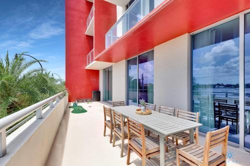 5 Resort 2 Br 2 Br Front Bay View Terrace Rooftop Pool