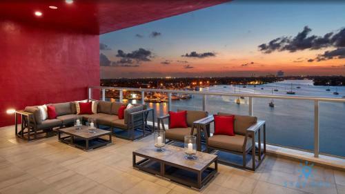 5 Rooftop Pool Balcony Hollywood Beach Broadwalk