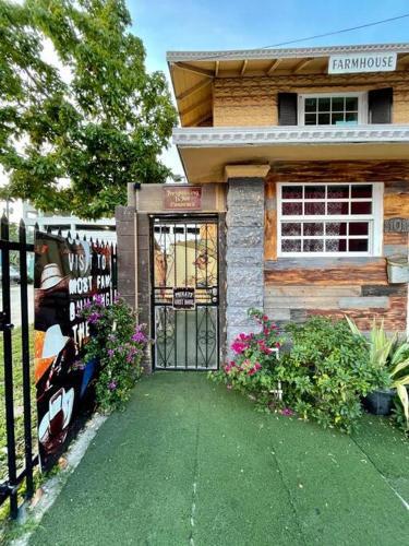 Magical Compound With Room For 30+