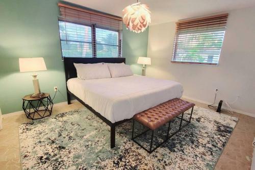 Charming Artsy Apartments