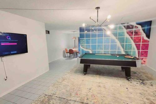 Charming Artsy Apartments
