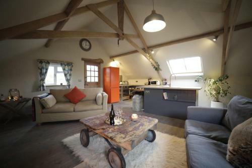 Lofty's - Bespoke Luxury In The Devon Countryside