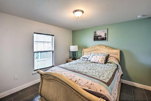 Bright Cape Coral Home Near Golfing And Parks!