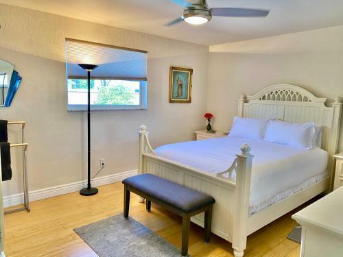 Beachside Pool, Jacuzzi, Golf Cart, Kids, Pet Home