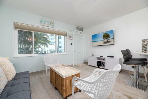The International - Oceanside Condo