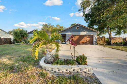 Cozy Home In Gulf Gate
