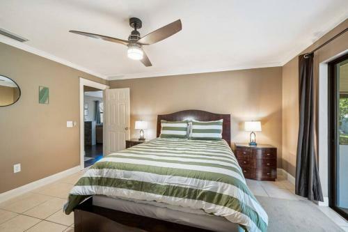 Cozy Home In Gulf Gate