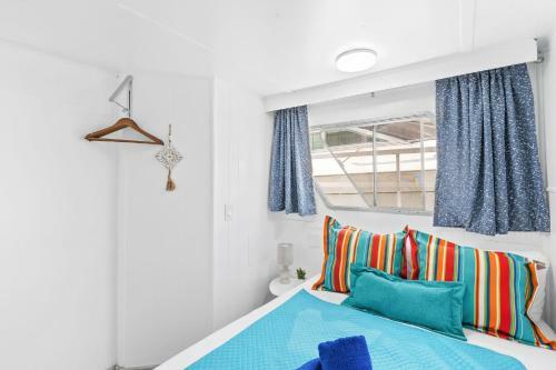 River View Houseboat