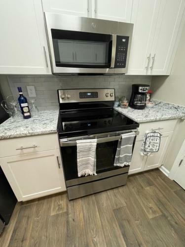 Newly Luxury 1 Bedroom Apartment