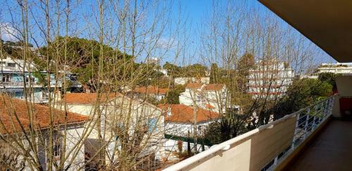 Apartamento Large Terrace, Quiet Modern 2 Bedroom Flatcannes