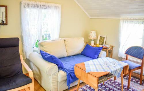 Nice Home In K�pingsvik With 1 Bedrooms