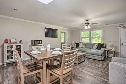 Rock Spring Hideaway With Large Yard And Grill!