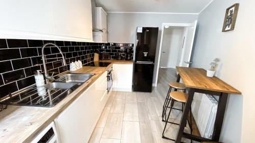 Gorgeous 2 Bedroom Town House