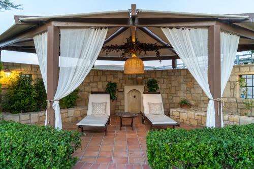 Green Acre Villa