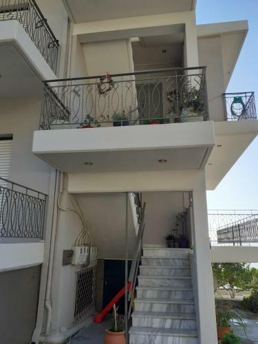 Kamari Apartments