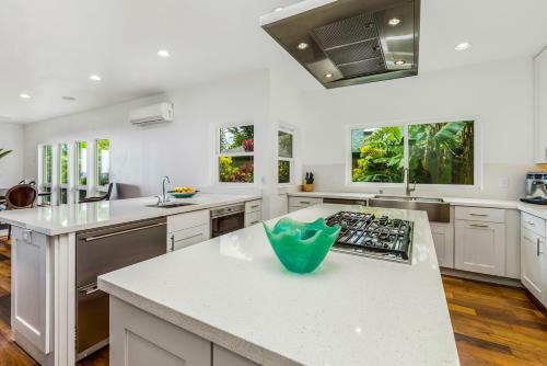 Punahele Point Home