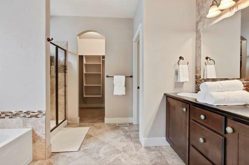 Sun Filled 3 Bedroom Meridian Home