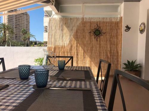 Beautiful Unique Spacious Apartment 30m To Beach