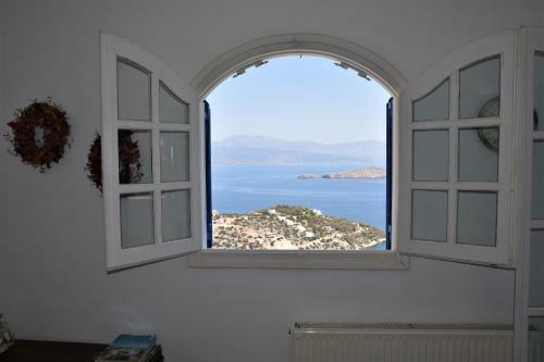 Villa Iokasti (sea View)