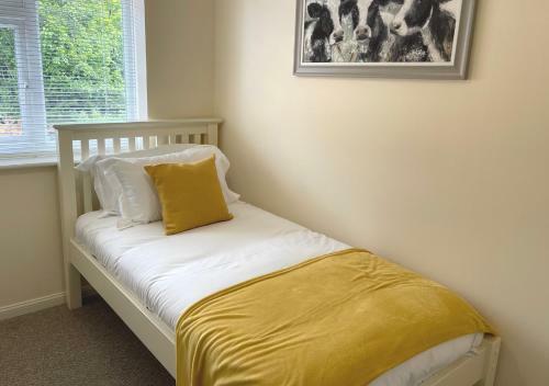 Ashford Holiday Home (sleeps 5)