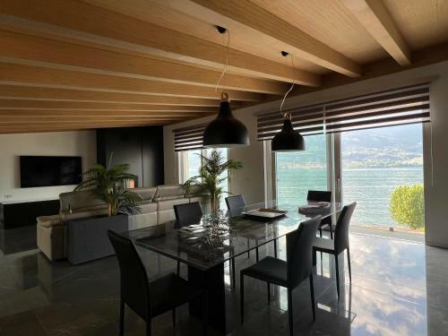 Apartamento Luxury Lakefront Penthouse