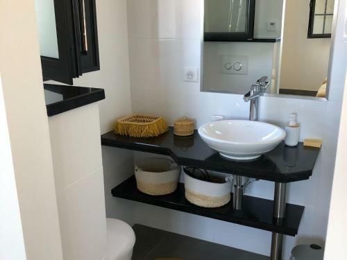 Sea-view Holiday Home In Corbara With Private Pool