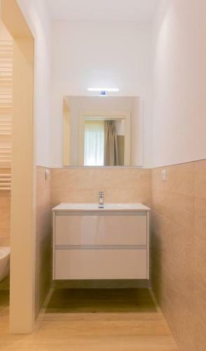 Domina Apartment's