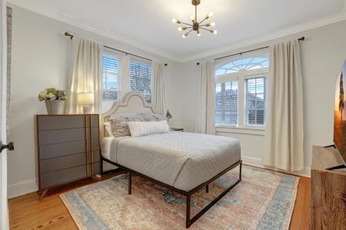 Two Queen & Trundle~ New Orleans~ Central Location